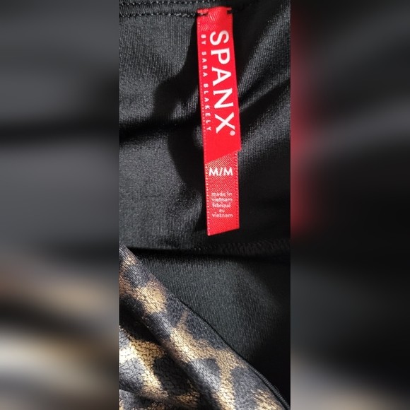 SPANX Metallic Leopard print size medium - Picture 2 of 2